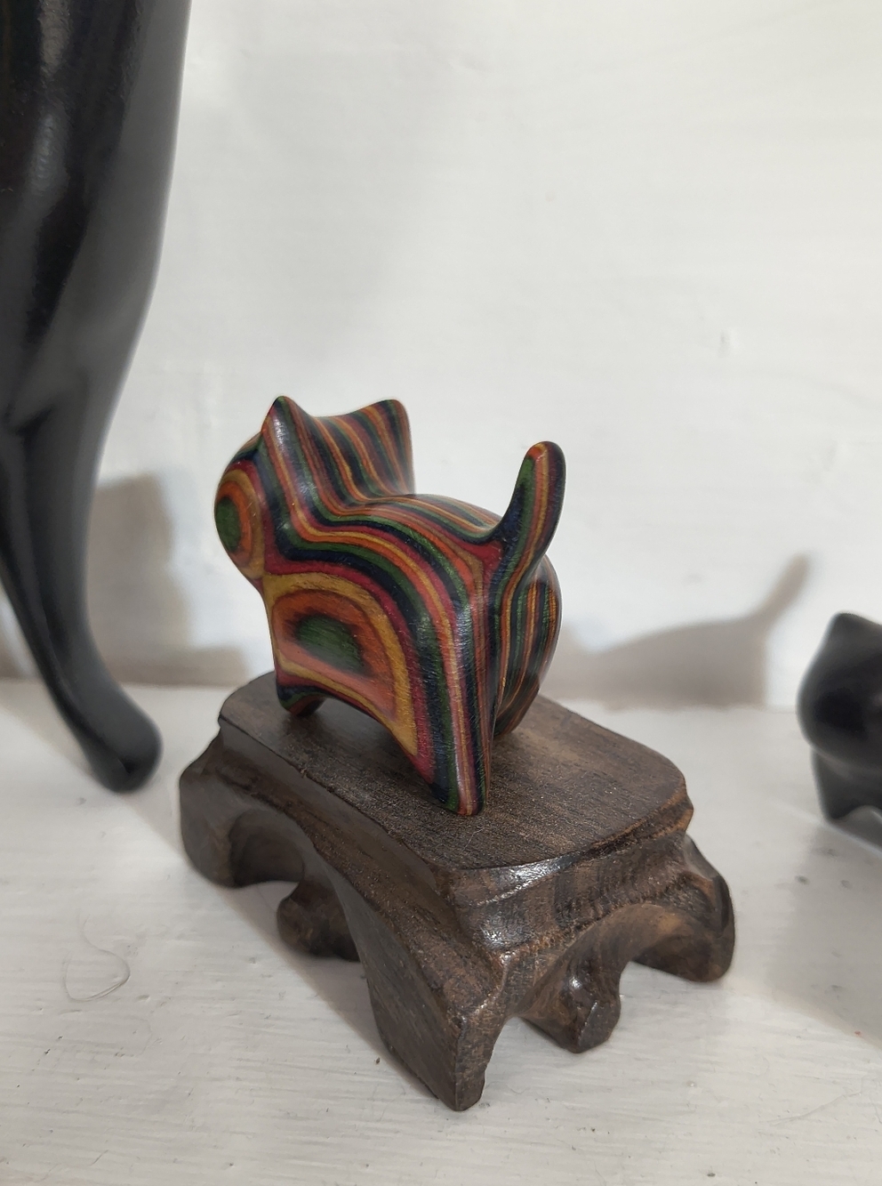 Wooden Miniature hand carved cat statue figurine kitty Multi color, tail up - Picture 3 of 12